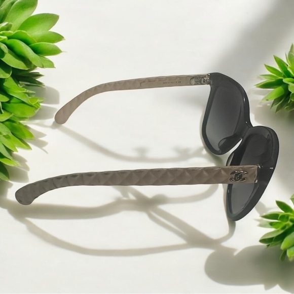 CHANEL Accessories - Chanel sunnies